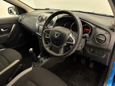 DY67BYX Dacia Sandero Stepway 0.9 TCe Laureate 5dr Thumbnail #21