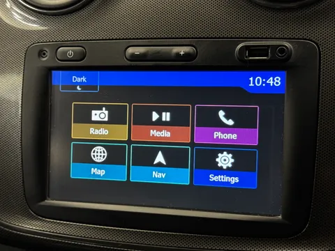 DY67BYX Dacia Sandero Stepway 0.9 TCe Laureate 5dr Thumbnail #24