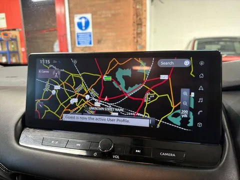 YF72VWM Nissan Qashqai 1.3 DiG-T MH N-Connecta 5dr Thumbnail #14