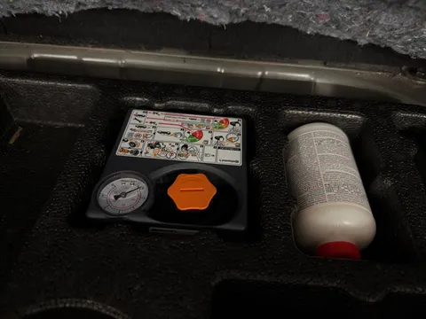 YF72VWM Nissan Qashqai 1.3 DiG-T MH N-Connecta 5dr Thumbnail #20