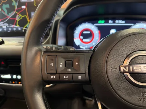 YF72VWM Nissan Qashqai 1.3 DiG-T MH N-Connecta 5dr Thumbnail #26