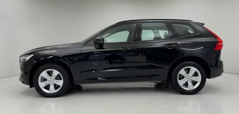 NK71LKO Volvo XC60 2.0 B5P Momentum 5dr Geartronic Thumbnail #3