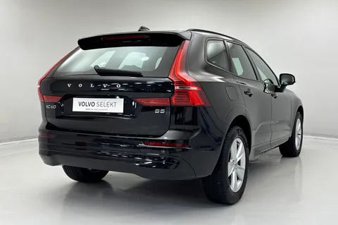 NK71LKO Volvo XC60 2.0 B5P Momentum 5dr Geartronic Thumbnail #7