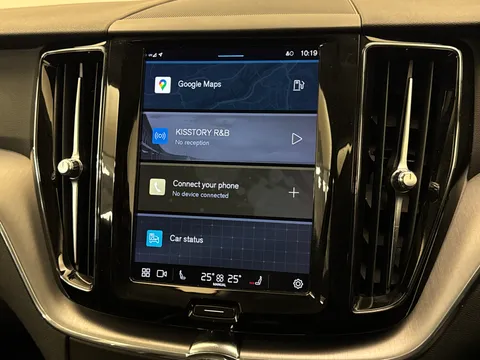 NK71LKO Volvo XC60 2.0 B5P Momentum 5dr Geartronic Thumbnail #22