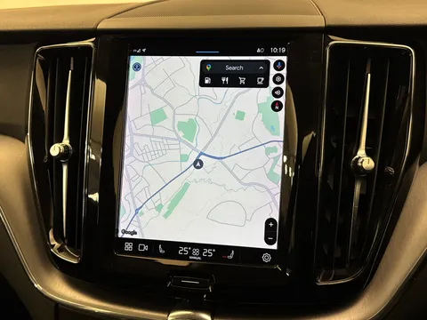 NK71LKO Volvo XC60 2.0 B5P Momentum 5dr Geartronic Thumbnail #23