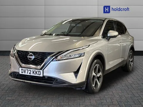 DV72KKD Nissan Qashqai 1.3 DiG-T MH N-Connecta 5dr Thumbnail #7