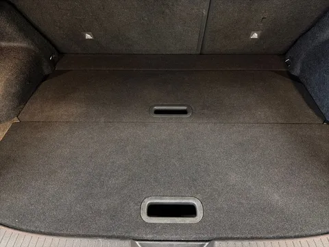 DV72KKD Nissan Qashqai 1.3 DiG-T MH N-Connecta 5dr Thumbnail #19