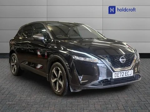 DE72ECJ Nissan Qashqai 1.3 DiG-T MH N-Connecta 5dr Thumbnail #2