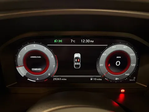 DE72ECJ Nissan Qashqai 1.3 DiG-T MH N-Connecta 5dr Thumbnail #13