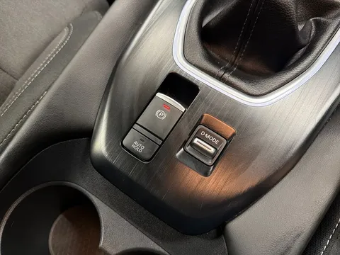 DE72ECJ Nissan Qashqai 1.3 DiG-T MH N-Connecta 5dr Thumbnail #26