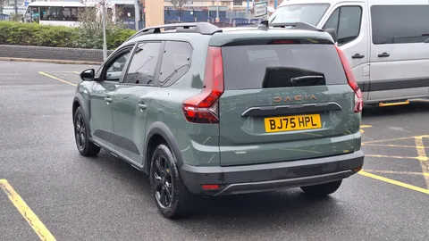 BJ75HPL Dacia Jogger 1.6 HEV Extreme 5dr Auto Thumbnail #6