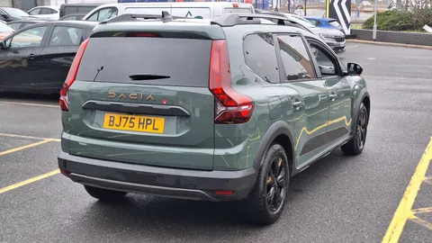 BJ75HPL Dacia Jogger 1.6 HEV Extreme 5dr Auto Thumbnail #8