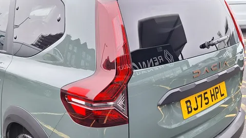 BJ75HPL Dacia Jogger 1.6 HEV Extreme 5dr Auto Thumbnail #10