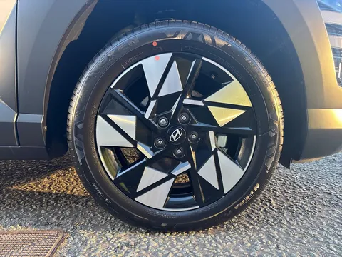 MJ75NTM Hyundai Kona 1.6 Hybrid 138 Advance 5dr DCT Thumbnail #6