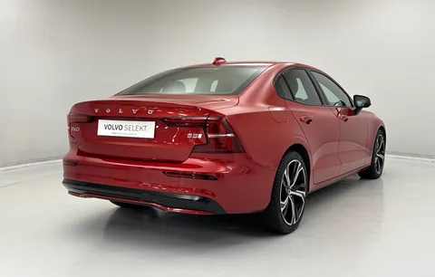 YL72ZKU Volvo S60 2.0 B5P Plus Dark 4dr Auto Thumbnail #7