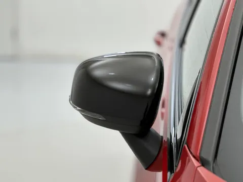 YL72ZKU Volvo S60 2.0 B5P Plus Dark 4dr Auto Thumbnail #39