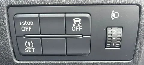 MH17HFY Mazda Mazda3 2.0 SE-L Nav 5dr Thumbnail #11