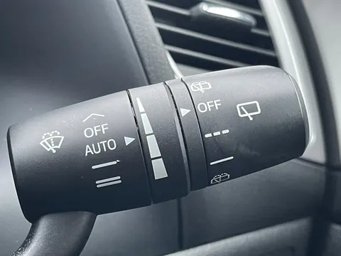 MH17HFY Mazda Mazda3 2.0 SE-L Nav 5dr Thumbnail #19