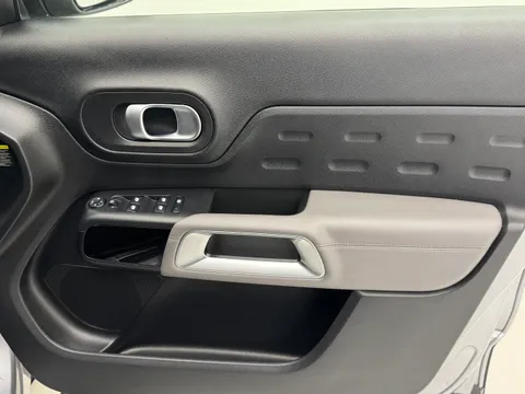 MF70AOM Citroën C5 Aircross 1.2 PureTech 130 Flair Plus 5dr EAT8 Thumbnail #18