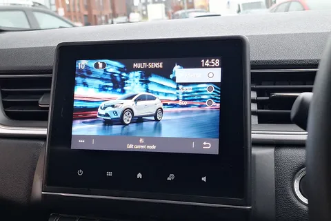 BL72OPV Renault Captur 1.0 TCE 90 Techno 5dr Thumbnail #16