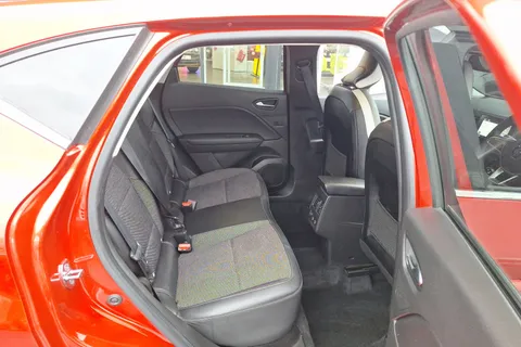 BL72OPV Renault Captur 1.0 TCE 90 Techno 5dr Thumbnail #24