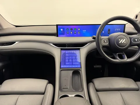 DY75YHG Mg Motor Uk Im6 553kW Launch Edition 100kWh 5dr AWD Auto Thumbnail #10