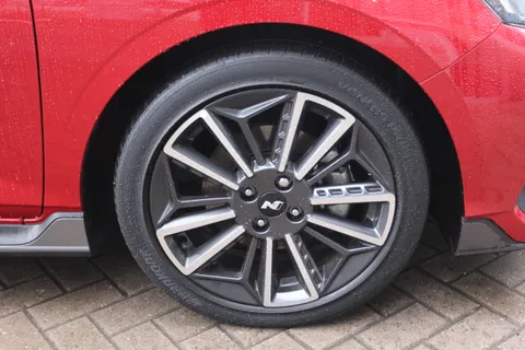 BG72FLZ Hyundai i20 1.0T GDi 48V MHD 120 N Line 5dr Thumbnail #10