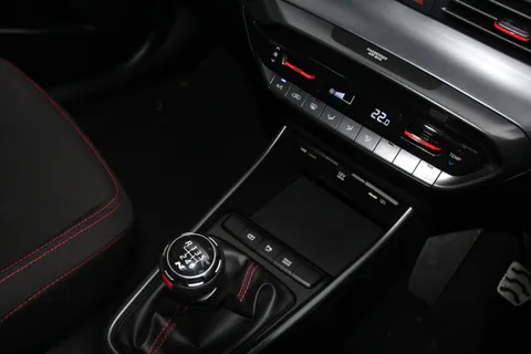 BG72FLZ Hyundai i20 1.0T GDi 48V MHD 120 N Line 5dr Thumbnail #27