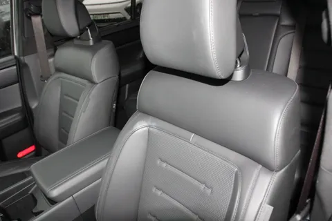 DG25CGZ Hyundai Santa Fe 1.6 TGDi PHEV Calligraphy 5dr 4WD Auto [6 Seats] Thumbnail #11