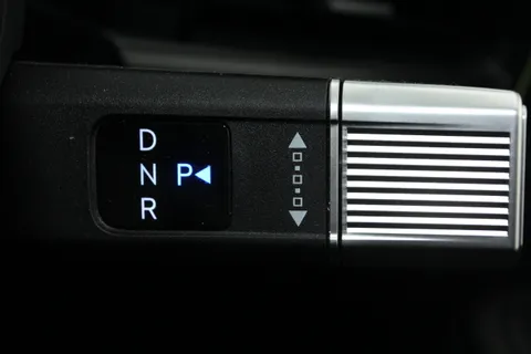 DG25CGZ Hyundai Santa Fe 1.6 TGDi PHEV Calligraphy 5dr 4WD Auto [6 Seats] Thumbnail #29