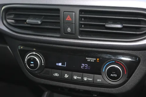 ET24TUW Hyundai i10 1.0 [63] Premium 5dr Auto [Nav] Thumbnail #26