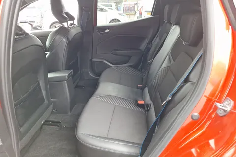 BD74RVR Renault Clio 1.6 E-TECH full hybrid 145 Esprit Alpine 5dr Auto Thumbnail #10