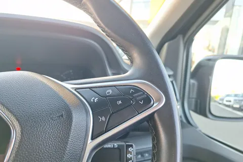 VO23URL Renault Trafic Ll30 Sport Blue Dc  Thumbnail #32