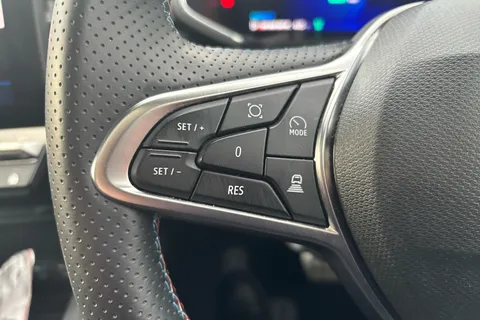 HT74GXP Renault Symbioz 1.6 E-Tech FHEV 145 Iconic Esprit Alpine 5dr Auto Thumbnail #26