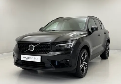 DX23LYH Volvo XC40 2.0 B3P Plus Dark 5dr Auto Thumbnail #3