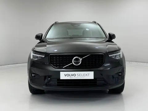 DX23LYH Volvo XC40 2.0 B3P Plus Dark 5dr Auto Thumbnail #4