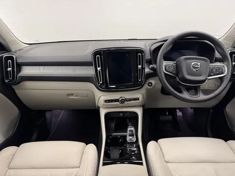 DX23LYH Volvo XC40 2.0 B3P Plus Dark 5dr Auto Thumbnail #14