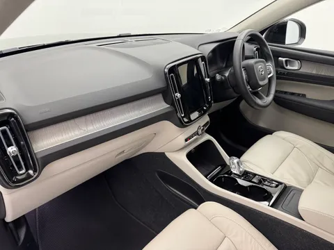 DX23LYH Volvo XC40 2.0 B3P Plus Dark 5dr Auto Thumbnail #15