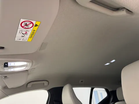 DX23LYH Volvo XC40 2.0 B3P Plus Dark 5dr Auto Thumbnail #17