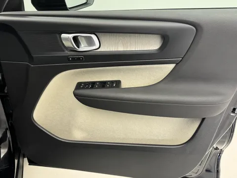 DX23LYH Volvo XC40 2.0 B3P Plus Dark 5dr Auto Thumbnail #25
