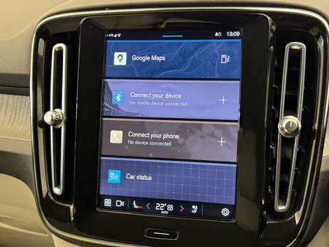 DX23LYH Volvo XC40 2.0 B3P Plus Dark 5dr Auto Thumbnail #32