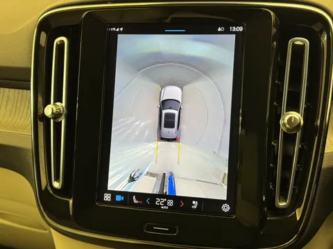 DX23LYH Volvo XC40 2.0 B3P Plus Dark 5dr Auto Thumbnail #34