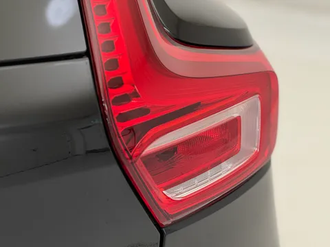 DX23LYH Volvo XC40 2.0 B3P Plus Dark 5dr Auto Thumbnail #41