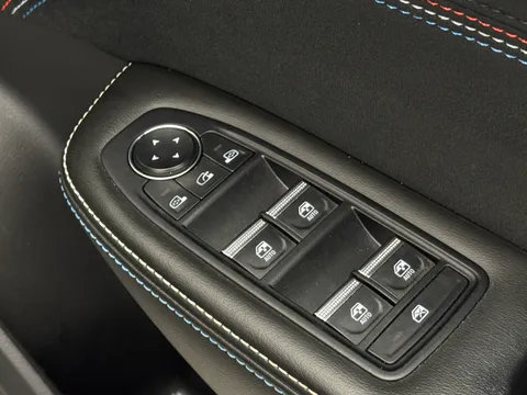 NL24GZZ Renault ARKANA 1.6 E-Tech FHEV 145 Esprit Alpine 5dr Auto Thumbnail #19