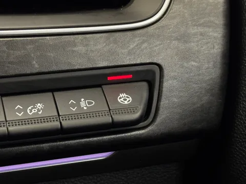 NL24GZZ Renault ARKANA 1.6 E-Tech FHEV 145 Esprit Alpine 5dr Auto Thumbnail #29