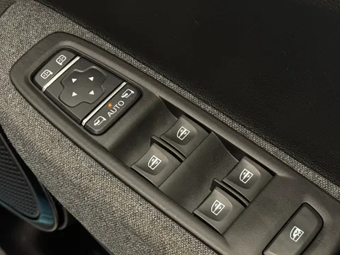 HJ72URZ Renault Zoe 100kW GT Edition R135 50kWh Rapid Charge 5dr Auto Thumbnail #19