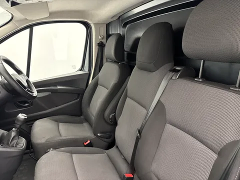 FG23XOA Renault Trafic LL30 Blue dCi 150 Business+ Van Thumbnail #8