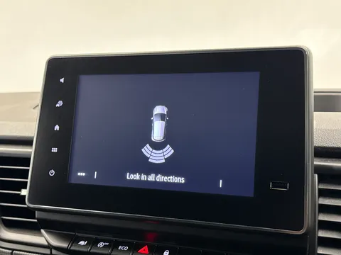 FG23XOA Renault Trafic LL30 Blue dCi 150 Business+ Van Thumbnail #15