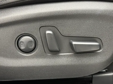 AR19CVX Hyundai Tucson 1.6 CRDi Premium 5dr 2WD Thumbnail #20