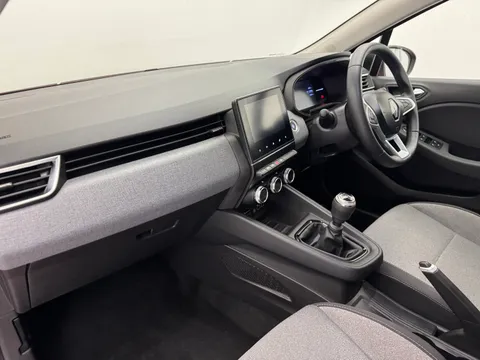 DV24OTG Renault Clio 1.0 TCe 90 Evolution 5dr Thumbnail #12